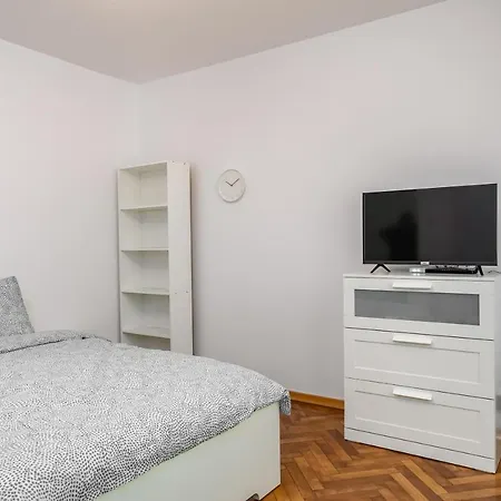 Relaxing Near Parklake Mall With Metro Access Bucarest