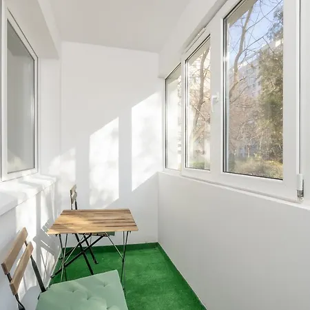 Parklake Studio Near Dristor Metro Bucharest *