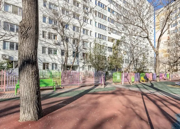 Relaxing Near Parklake Mall With Metro Access *